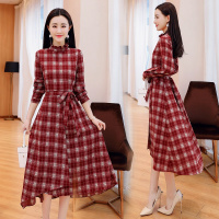 【COMEACROSS】2019年春新款女装圆领收腰纯色中长款时尚都市青春流行格子连衣裙