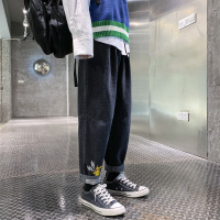 【秀衣记】秋冬季港风皮卡丘牛仔裤子男宽松