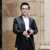 【COMEACROSS】2019新款真皮潮男皮夹克青年帅气翻领机车服外套皮