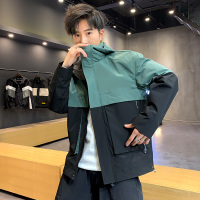 【秀衣记】拼色2020春季学生大口袋工装服青少年上衣外套带帽子夹克男