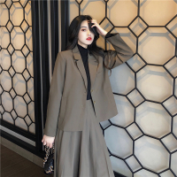 【秀衣记】2020年新款西装上衣百褶裙套装