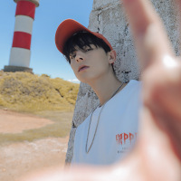 【秀衣记】卫衣男2020秋季新款宽松哥特字母印花套头上衣外套