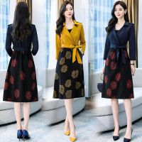 【铂瑟】时尚拼接印花风衣外套女2020秋季新款风衣