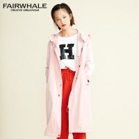 马克华菲女装2018冬中长款风衣 字母印花外套