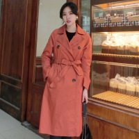 马克华菲女装19年春夏新款翻领系带中长款风衣单排扣字母印花外套休闲修身显瘦女款短风衣