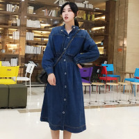 马克华菲女装19年春夏新品单排扣收腰插肩袖牛仔连衣裙