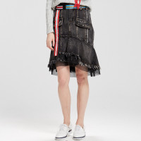 马克华菲女装2019秋新牛仔拼接布混搭个性小鱼尾下摆牛仔中裙