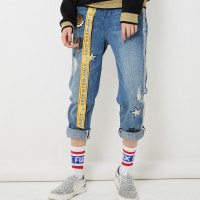 马克华菲女装2019秋季字母胶印破洞直筒牛仔裤