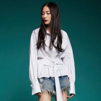 马克华菲女装2019秋新翻领别致金属环扣绑带长袖衬衫