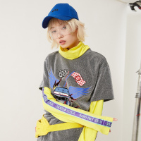 马克华菲女装 圆领打底衫 2019冬季新款长袖字母印花上衣