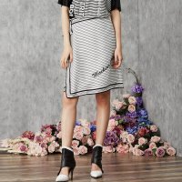 马克华菲女装 2020夏装新款休闲裙子包臀裙中长款休闲条纹半身裙