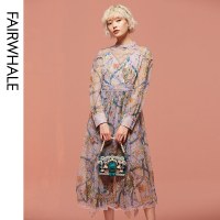 马克华菲女装2020春春新款中长款长袖印花蕾丝连衣裙女