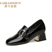 莱卡金顿LAIKAJINDUN黑色皮鞋女春季单鞋中跟粗跟方跟英伦方头百搭漆皮女鞋子6613