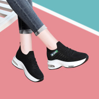 莱卡金顿LAIKAJINDUN19新款网面透气百搭厚底运动跑步轻便休闲女鞋