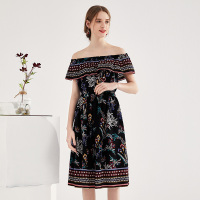 美丽衣橱时尚复古港风印花连衣裙2019夏新款气质优雅一字肩裙子