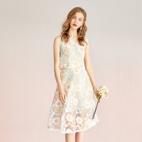 美丽衣橱小清新蕾丝绣花名媛两件套女2019新款时尚甜美高腰套装