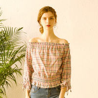 美丽衣橱一字肩上衣女2019新款时尚百搭英伦风格子显瘦套头衬衫