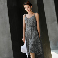 美丽衣橱泰国度假裙海边沙滩裙露背蝴蝶结吊带裙中裙格子连衣裙