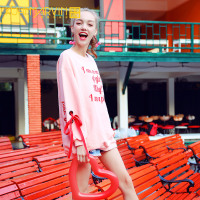 甜美少女可爱萌粉色宽松卫衣女2018秋装新款学生后背爱心镂空上衣