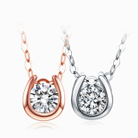 喜钻 幸运C字型/ 18K金钻石吊坠/ 共16分 简约百搭 红白两色可选