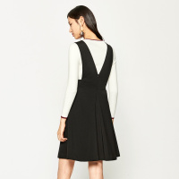爱居兔秋装 时尚A字版修身背心式连衣裙
