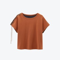 爱居兔夏装2019女装时尚红棕肩部系带撞色拼接设计短袖T恤