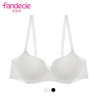 安莉芳旗下芬狄诗光面无痕薄杯大码宽侧收副乳女士文胸