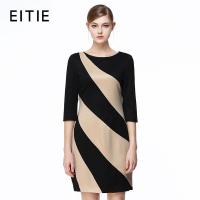 EITIE爱特爱秋冬新款简约圆领几何图案修身女连衣裙