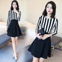 2018春季新款修身条纹连衣裙