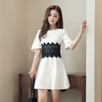 2018夏装新款圆领短袖镂空蕾丝拼接连衣裙