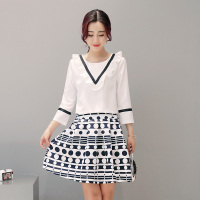 2018春装新款七分袖海军风上衣印花碰碰短裙套装