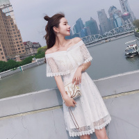 夏装蕾丝露肩连衣裙