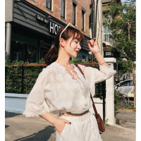 韩版重工绣花短款系带蕾丝衫