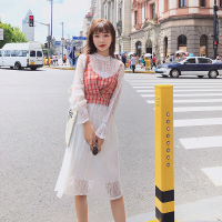 新款2018韩版格子带马甲修身蕾丝连衣裙套装秋