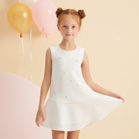 美特斯邦威童装女童精致手缝立体彩珠梭织连衣裙