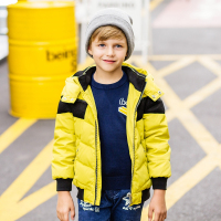 moomoo男童塔丝隆相拼羽绒服295168