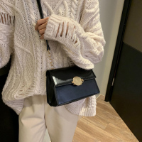 新款单肩斜跨小小方包复古圆锁扣迷你小包韩版百搭