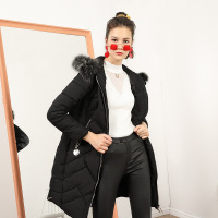 依尚街区黑色棉服女2018冬季新款时尚百搭纯色连帽狐狸毛领外套