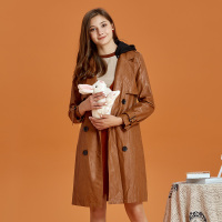 依尚街区欧洲站时尚潮流风衣女2018新款时尚洋气字母连帽pu外套