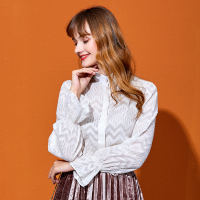 依尚街区名媛小香风上衣女2019春季新款时尚气质喇叭袖纯色衬衫