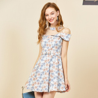 依尚街区甜美小清新印花碎花连衣裙女2019新款时尚韩版露肩a字裙