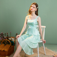 依尚街区2020夏季新款法式复古仙女裙纯色高腰显瘦蛋糕裙吊带裙