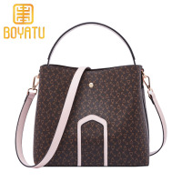 柏雅图(boyatu)时尚印花手提包女2019新款大容量简约百搭单肩包女