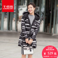 千仞岗秋冬新款两面穿羽绒服女个性潮流印花连帽长款外套女218113