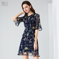 晚白 新款清新飘逸雪纺印花喇叭袖A摆修身简约连衣裙