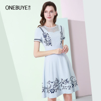 晚白 夏季新款优雅气质刺绣复古文艺连衣裙显瘦中长款简约通勤