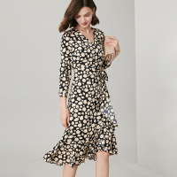 晚白2020冬季新品修身V领通勤百搭碎花鱼尾裙打底裙雪纺连衣裙女