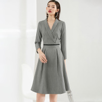 晚白2021春季新品时尚修身显瘦翻领A字裙西装裙通勤职业连衣裙女