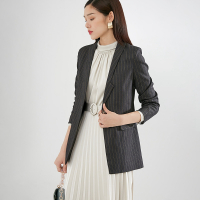 晚白2021春季新品时尚显瘦竖条纹一粒扣职业通勤常规西装外套女