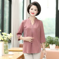 蓝旗夏装新款V领洋气气质小衫中老年女装妈妈中袖上衣